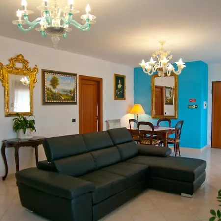B&byanet's Beautiful House לינה וארוחת בוקר