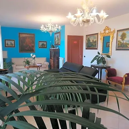 B&byanet's Beautiful House